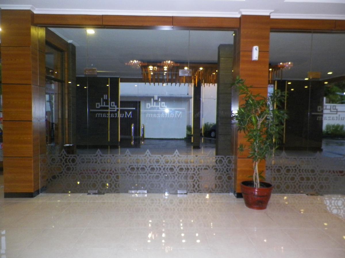 Multazam Hotel Solo מראה חיצוני תמונה