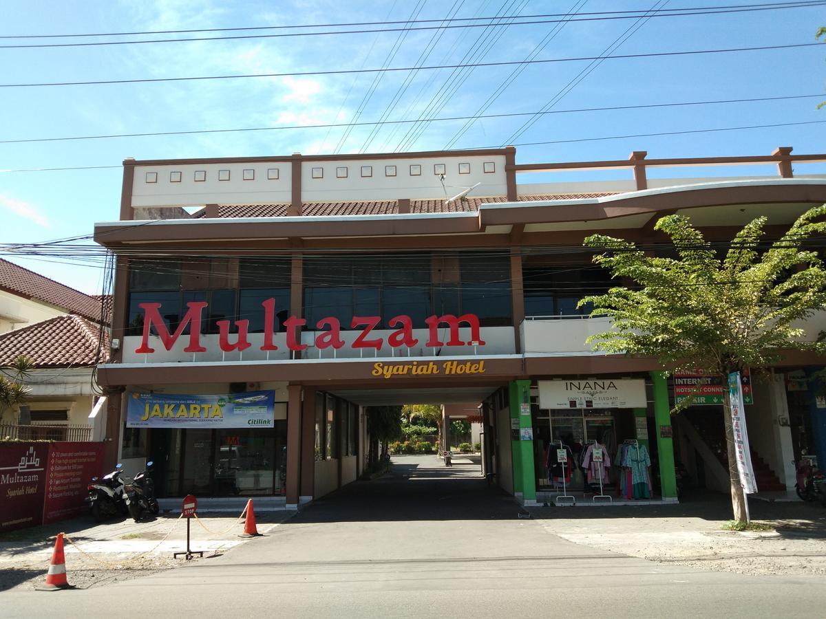 Multazam Hotel Solo מראה חיצוני תמונה